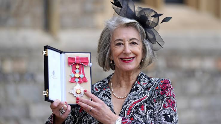 Coronation Street Actress Maureen Lipman becomes first Dame of the cobbles  | ITV News Granada