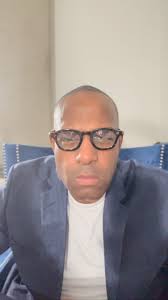 In a world where showing up late is the norm, I choose to be the one who  arrives first! Hard work and dedication set you apart. Don’t aim for  average; strive for excellence and be the early bird that ...