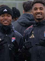 Metz x Lyon: onde assistir, escalações e arbitragem