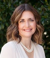 Lisa Tesar's Instagram, Twitter & Facebook