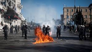 Image result for εικόνες διαδηλώσεις κουκουλοφοροι