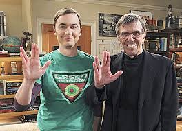F5 Televisao Idolatrado Por Nerds De Big Bang Theory Leonard Nimoy Nao Chegou A Mostrar Sua Cara Na Serie 27 02 2015
