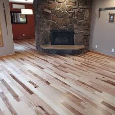 Hickory Common Grade A Mix Of Select 1 And 2 Hardwood Floors Wood Floors Picture On Wood