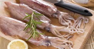 A vostra richiesta, ho fatto un video su come pulire il calamaro a casa, e soprattutto senza sporcare nulla. Calamari Misya Info