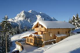 Blick auf mittenwald und karwendelgebirge. Herzlich Willkommen In Der Pension Schwalbennestl In Mittenwald Oberbayern Bei Der Familie Bader Komfortable Gastezimmer Und Ferienwohnungen Erwarten Sie Mittenwald