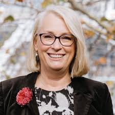 Sarah Hocking (@blindintuition)