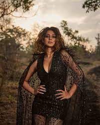 Jennifer Winget Biography Age Family Net Worth In 2020 Jennifer Winget Bollywood Actress Actresses