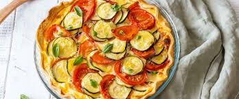 Lavez, séchez et hachez le basilic. Quiche Aux Tomates Et Courgettes Recette De Tarte Salee
