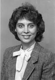 Ahead of the Curve web profiles.indd