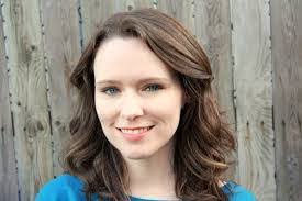 Erin Hamlett's Instagram, Twitter & Facebook