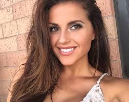 Marissa Hunter's Instagram, Twitter & Facebook