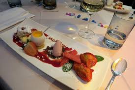Das kucher's landhotel ist von natur umgeben und ist ein guter ausgangspunkt für ausflüge in die eifel. Speisekarte Azubi Event 2017 Bild Von Kucher S Genuss Und Businesshotel Darscheid Tripadvisor