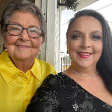 El Circulo De Cuentos En Español" with Ms Roxana and Manassas Park City  Library invite you to our stories 📚, music 🎶 , dance 🕺💃, crafts🎨, all  in Spanish! Please wear orange