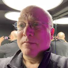 Charles Hartman (@charleshartman@hachyderm.io)