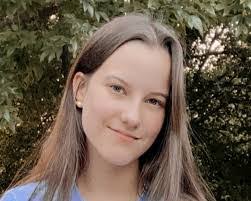 Lacey Hardin's Instagram, Twitter & Facebook