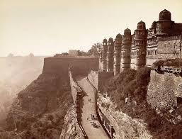 Lala Deen Dayal - Main entrance of ...