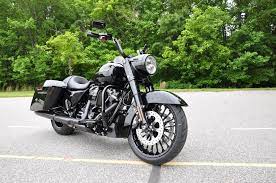 2017 Harley Davidson Road King Special Vivid Black Harleydavidson Roadking Hdofgreens Harley Davidson Posters Harley Davidson Crafts Harley Davidson Bikes
