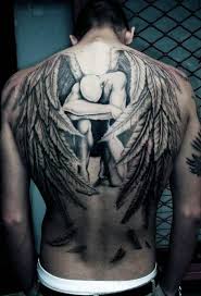 Gambar tato malaikat kecil bersayap tato sayap di dada simple. 1001 Ideen Fur Einen Schonen Engelsflugel Tattoo Die Ihnen Sehr Gut Gefallen Konnen