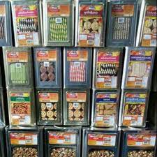 Sesekali memang teringin nak makan biskut buatan sendiri kan? Biskut Tin Viral 1 2kg Shopee Malaysia