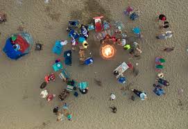Huntington state beach, huntington city beach, and bolsa chica state beach is free. Visit These Southern California Beaches For Volleyball Fire Pits Movies And More Orange County Register