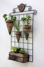 Arte Em Ferro Como Decorar Ambientes E 38 Modelos Lindos Decoracao De Parede Em Ferro Plantas Penduradas Jardim Vertical