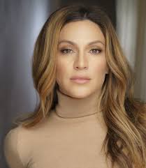 Theatre News: Arena Stage Casts Two-Time Tony Nominee Shoshana Bean to Lead  Sarah Silverman's 'The Bedwetter