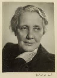 1939-1944: War and controversy