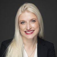 Vanessa Farris's Instagram, Twitter & Facebook