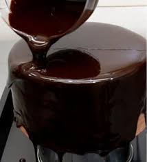 Recette De Glacage Ganache Ou Cremage Miroir Au Chocolat Noir Sans Feuilles De Gelatine Glacage In Recette Glacage Chocolat Miroir Chocolat Glacage Chocolat