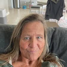 Katie Arant's Instagram, Twitter & Facebook