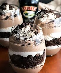 La Recette Sublime Du Parfait Au Baileys Et Biscuits Oreo Recette Recette Oreo Recettes De Cuisine Recette Dessert