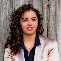 Caroline Binder's Instagram, Twitter & Facebook