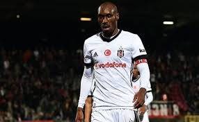 Atiba hutchinson 1983 yılında kanada brampton'da dünyaya gelmiştir. Son Dakika Haberleri Atiba Hutchinson Icin Kanada Da Flas Iddia