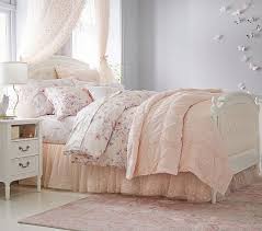 Pottery barn kids reviews and potterybarnkids.com customer ratings for december 2020. Blythe Tufted Kids Bed Pottery Barn Kids