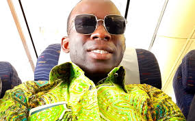 Sommes-nous toujours dans un État de droit ? La cour constitutionnelle  respecte toujours la constitution ? C'est sur internet que j'apprends comme  tout le monde que les conseillers de la cour constitutionnelle