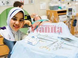 Lama kelamaan tak kunjung sembuh kemudian dibawa ke kota asalnya untuk diperlihatkan kepada ibunya. Jururawat Ini Kongsi 8 Asas Penjagaan Luka Jahitan Bersalin Agar Cepat Sembuh Tak Terbuka Semula Mingguan Wanita