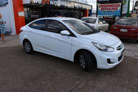 Black Window Tint Pops Up On A White Car Car White Car Black Windows