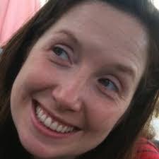 Rachael Comer's Instagram, Twitter & Facebook