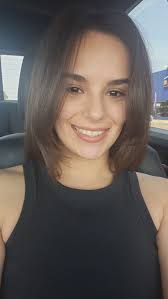 hey yall! i'm a beginner photographer and would love if anyone would be  interested in a photoshoot