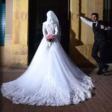 Check spelling or type a new query. Romatic Moslemisches Hijab Hochzeitskleid 2016 Langen Armeln Spitze Applique Perlen Brautkleid Langen Armeln Prinzessin Ballkleid Hochzeit Gown Wedding Muslim Hijab Weddinghijab Wedding Aliexpress