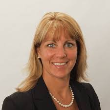 Maureen Mead's Instagram, Twitter & Facebook