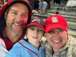 Linda Leiser's Instagram, Twitter & Facebook