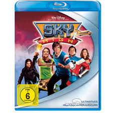 Hoping he will follow in their footsteps, two superheroes (kurt russell, kelly preston) send their reluctant son (michael angarano) to a tra. Sky High Diese Highschool Hebt Ab Blu Ray Film Details
