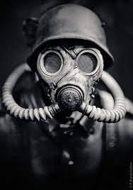 Gas masks └ militaria surplus & equipment └ militaria └ collectables all categories antiques art baby books, comics & magazines business, office. Pin By Zach Niccoli On Stuff I Found On The Web Gas Mask Black And White Face Mask Photography