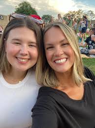 April Bast (@aprilbast) • Instagram photos and videos