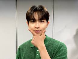 Kim Jaehwan Umumkan Wajib Militer di Bulan Juli