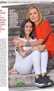 Barbara palombelli è stata ospite della puntata del maurizio costanzo show in onda il 2 maggio, come giornalista, conduttrice del programma forum, ma soprattutto in quanto madre di serena rutelli, attualmente concorrente del grande fratello. Esclusivo Barbara Palombelli E La Figlia Si Confrontano Dopo Il Gf Pressreader