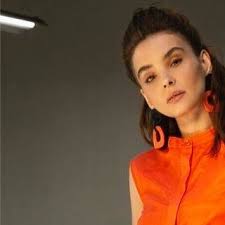 Catalina Dillon's Instagram, Twitter & Facebook