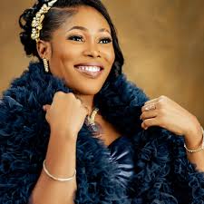 Nothing sweet me pass when bus park anywhere from Ore' just for me to see  all those plantain chips sliced longer and tied in white long nylon. Even  banana too and fresh