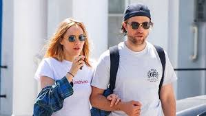 He needs a girlfriend as a measure to sneak junk food into his home and past his demanding father who. The Batman Star Robert Pattinson Spotted With Girlfriend Days After Contracting Covid 19